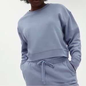 GIRLFRIEND COLLECTIVE 50|50 cropped cerulean blue pullover sweatshirt XS